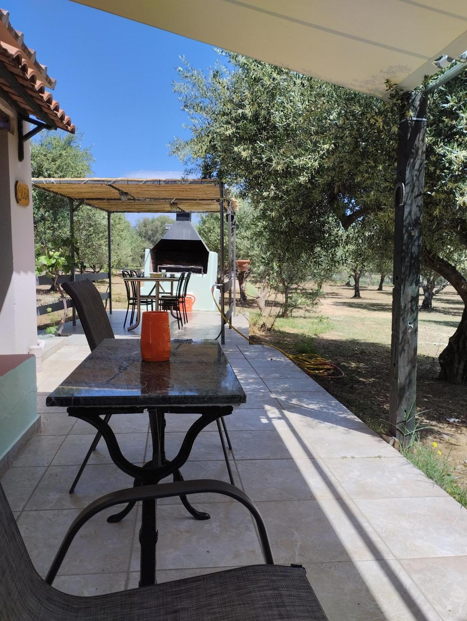 Olea Cottage Galatas  Екстер'єр фото