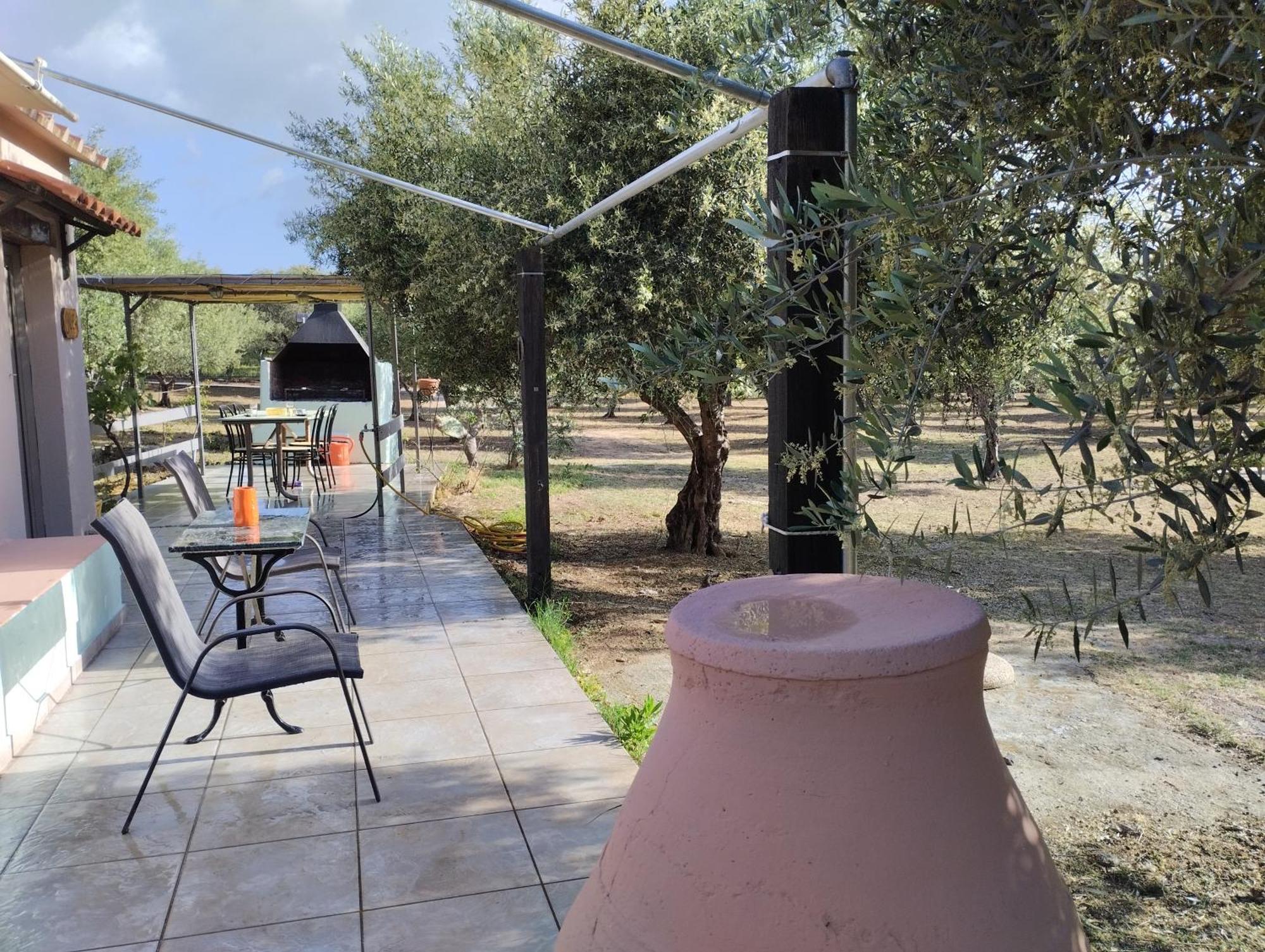 Olea Cottage Galatas  Екстер'єр фото