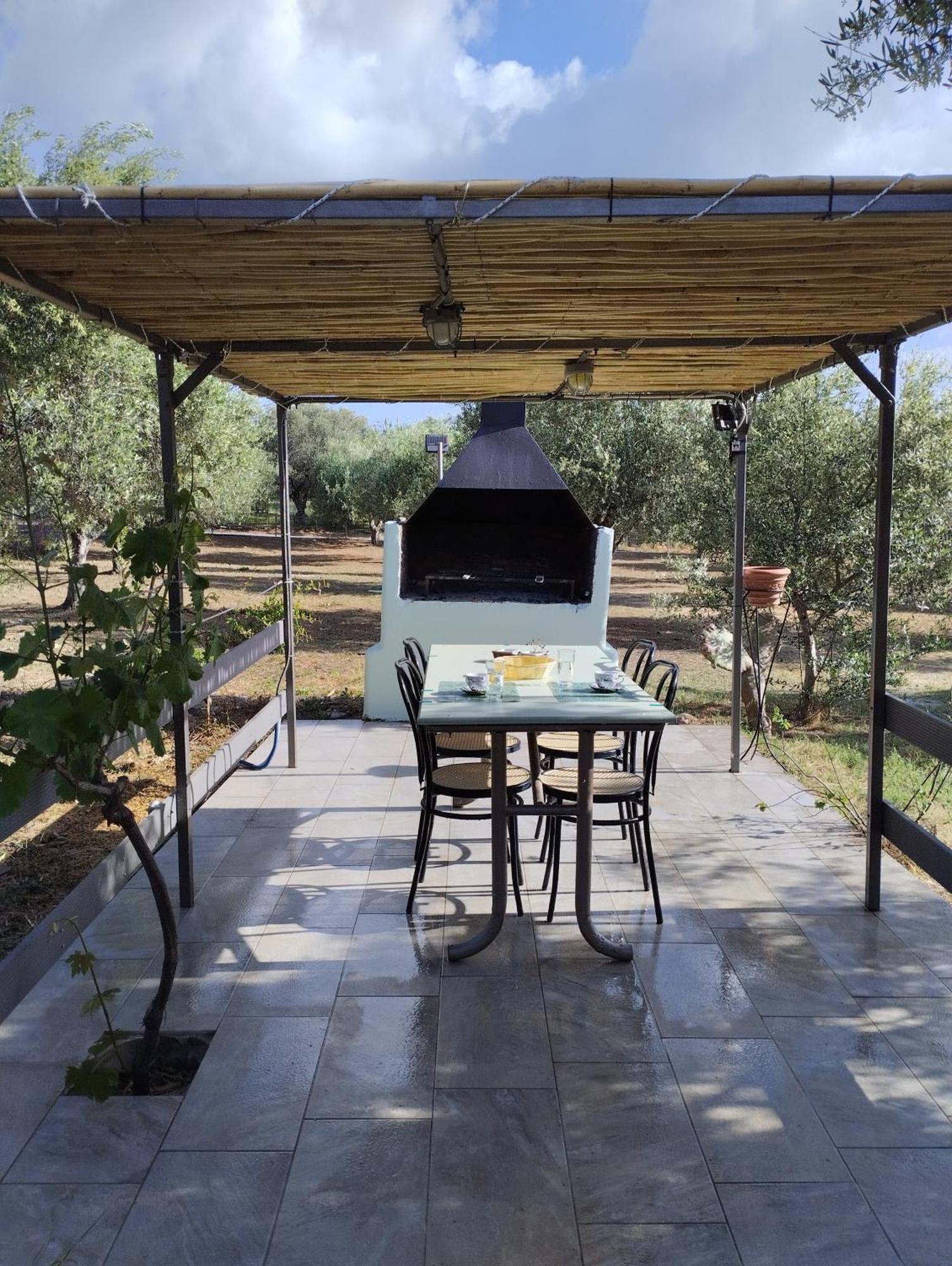 Olea Cottage Galatas  Екстер'єр фото