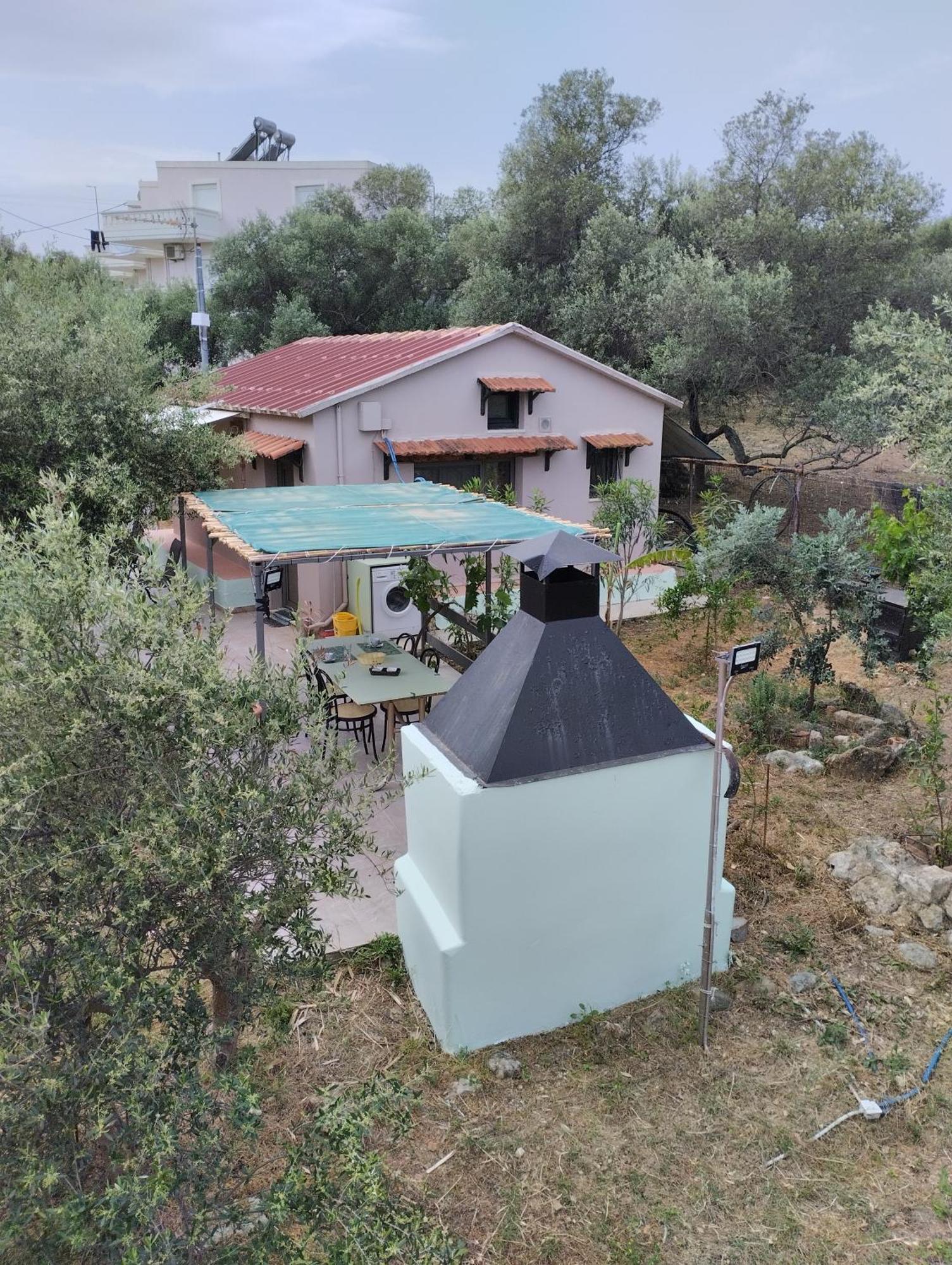 Olea Cottage Galatas  Екстер'єр фото