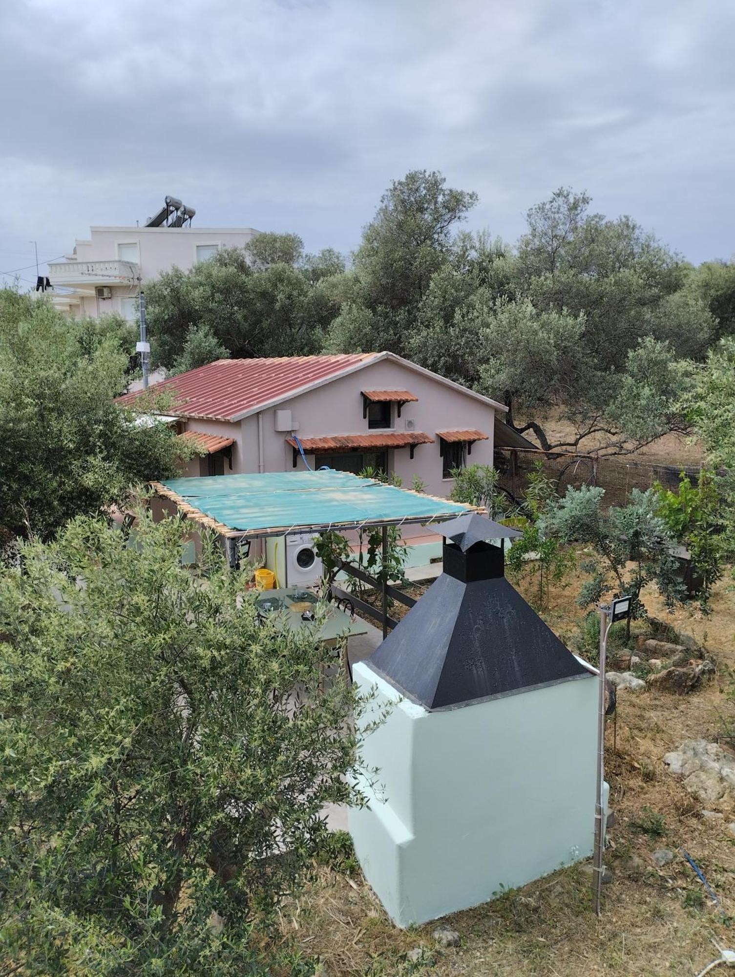 Olea Cottage Galatas  Екстер'єр фото