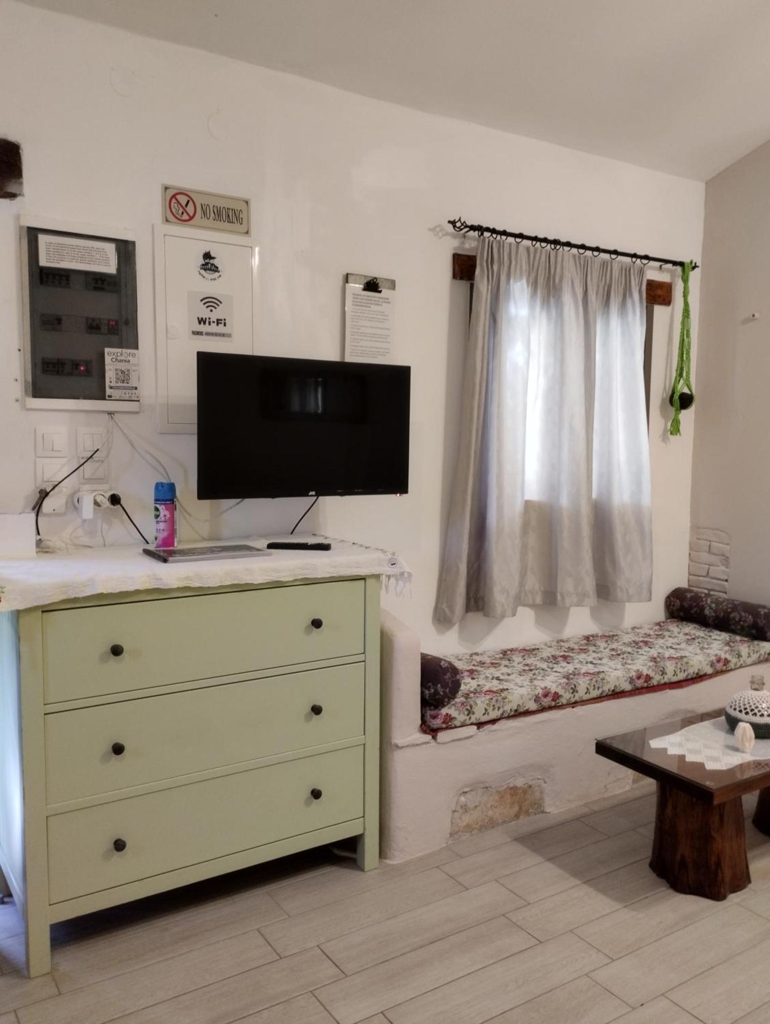 Olea Cottage Galatas  Екстер'єр фото