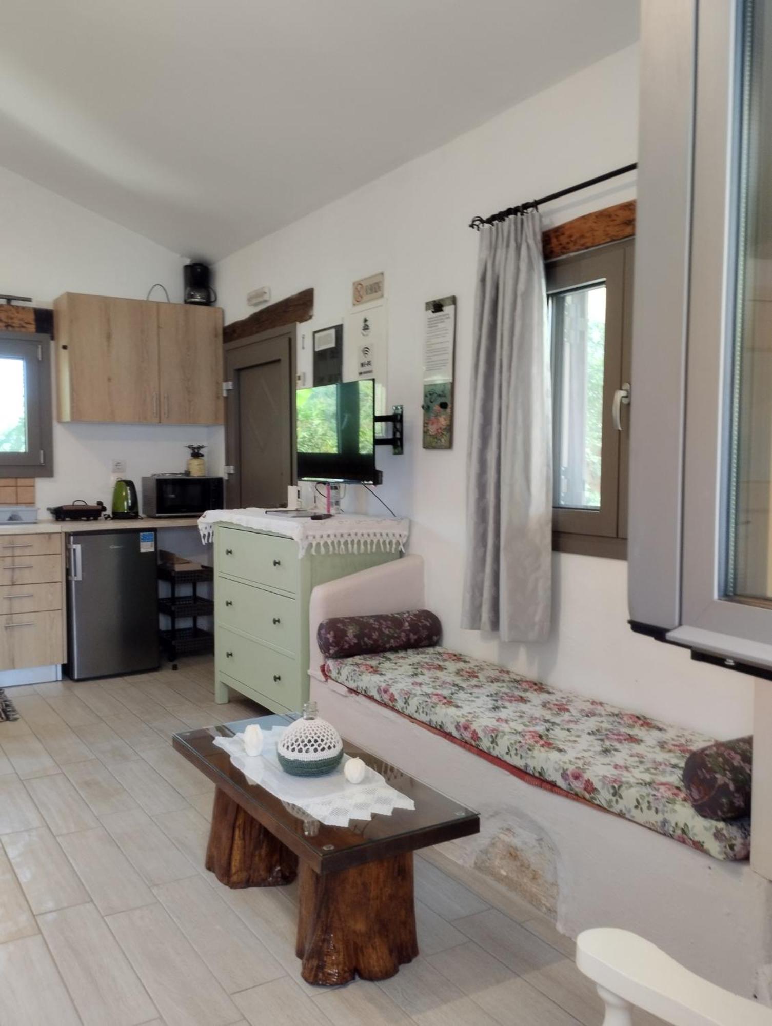 Olea Cottage Galatas  Екстер'єр фото