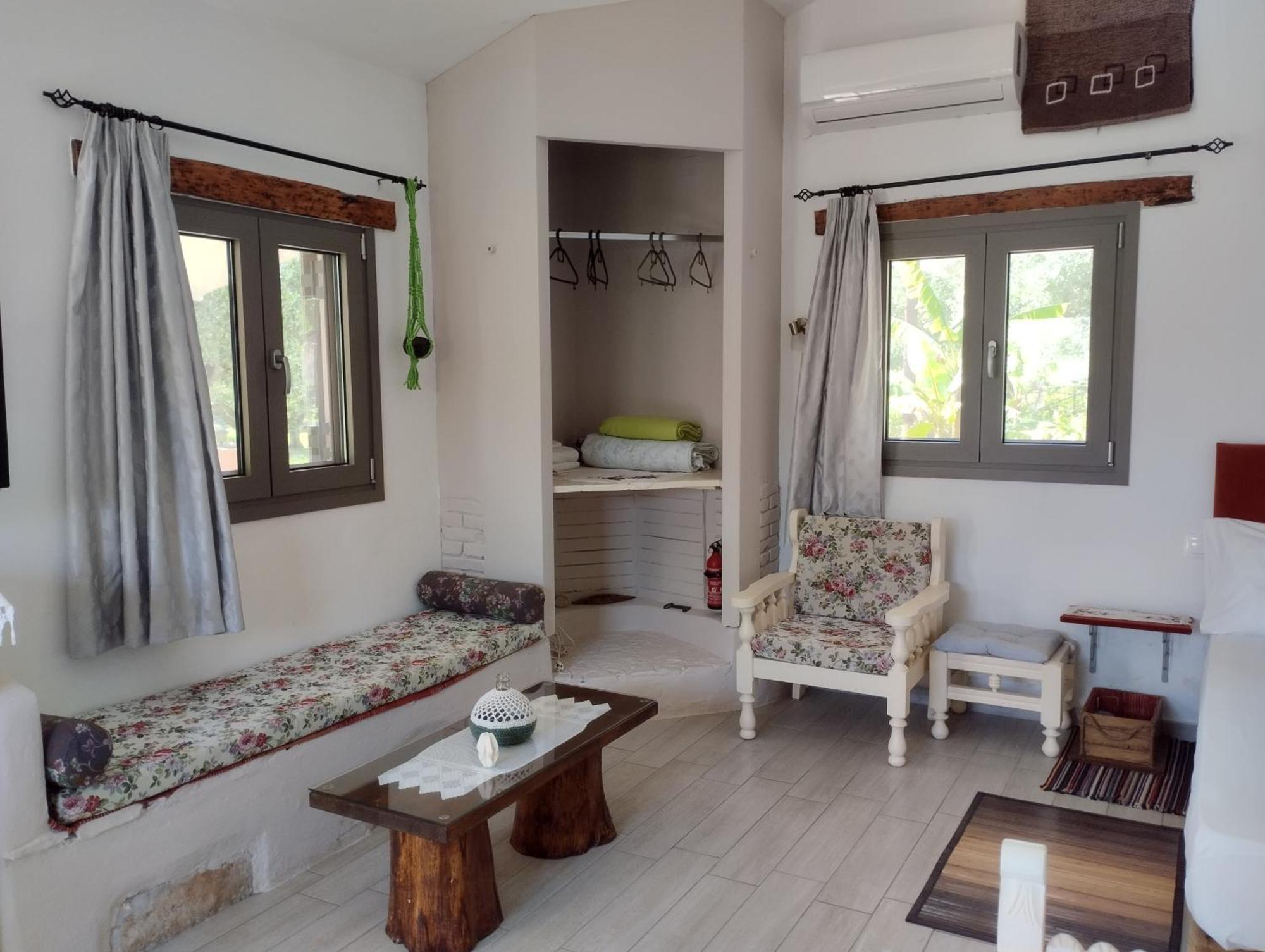 Olea Cottage Galatas  Екстер'єр фото